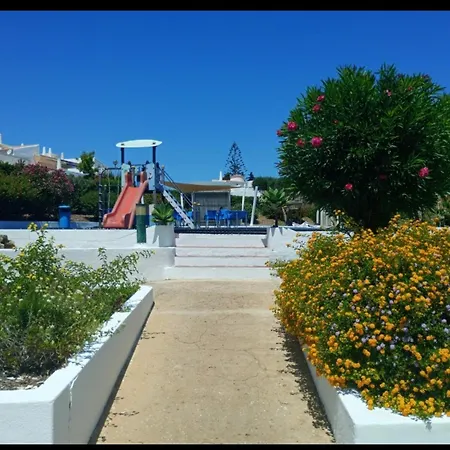 Apartment Senhora Da Rocha In Porches- 2b *